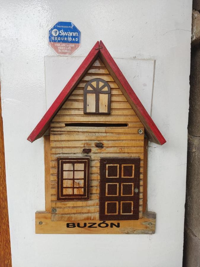 Гостевой дом Suzet House Оксапампа Экстерьер фото